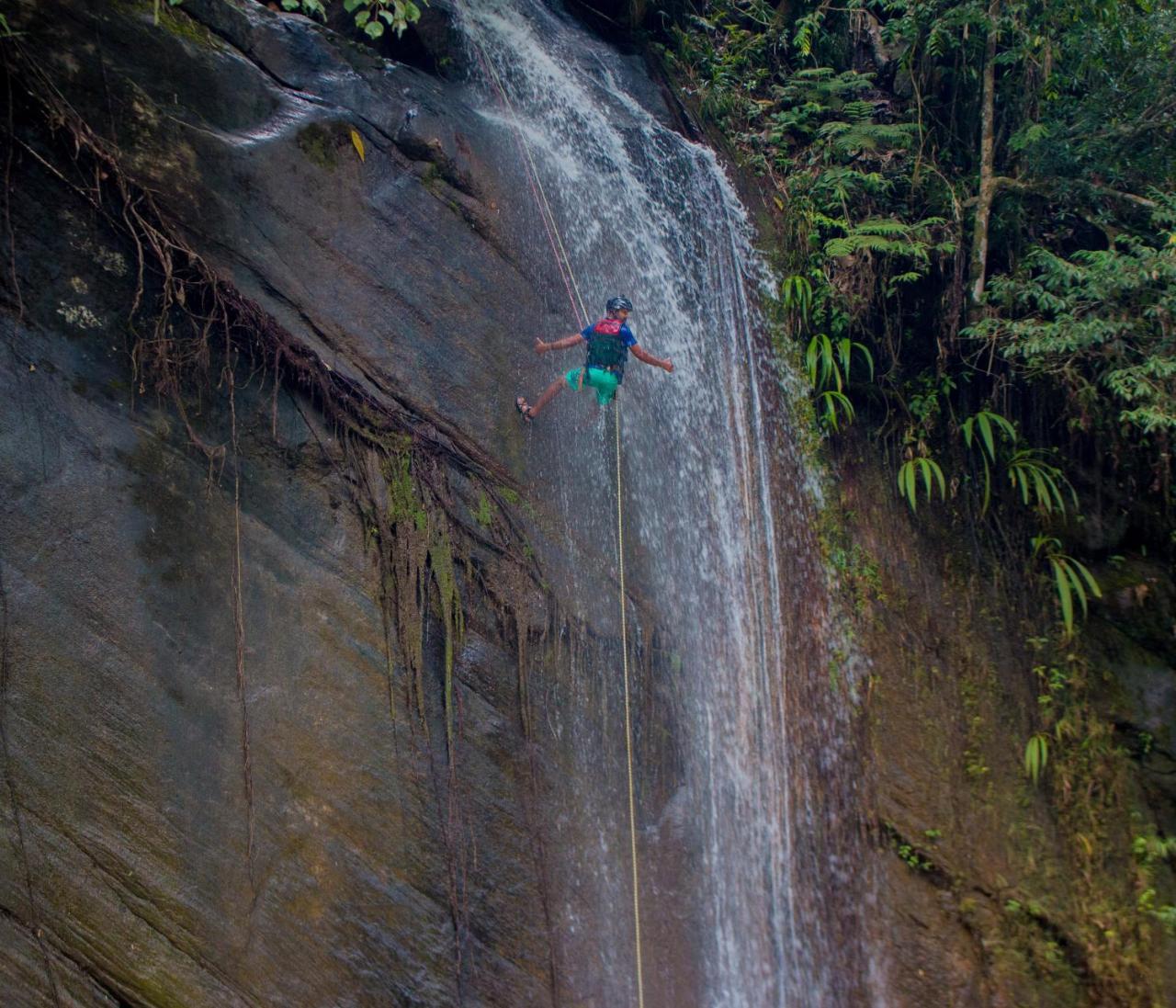 Jungle River Ginigathena Extérieur photo